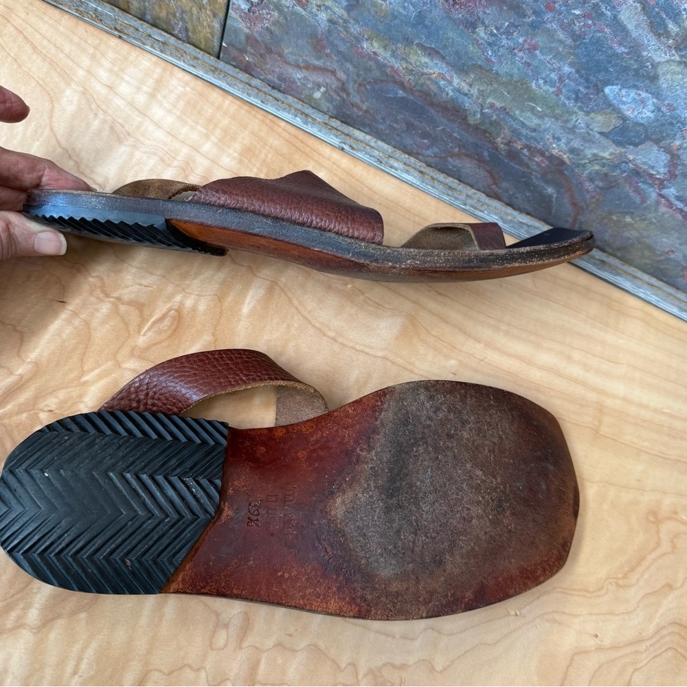 Cydwoq Hillary style sandal, brown pebbled leather, handmade in USA, 39.5 (9.5) - Picture 12 of 16